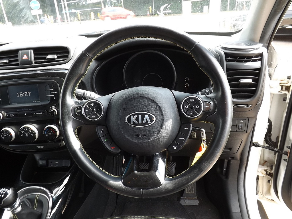 Kia Soul 1.6 Gdi Connect Euro 5 Red #9