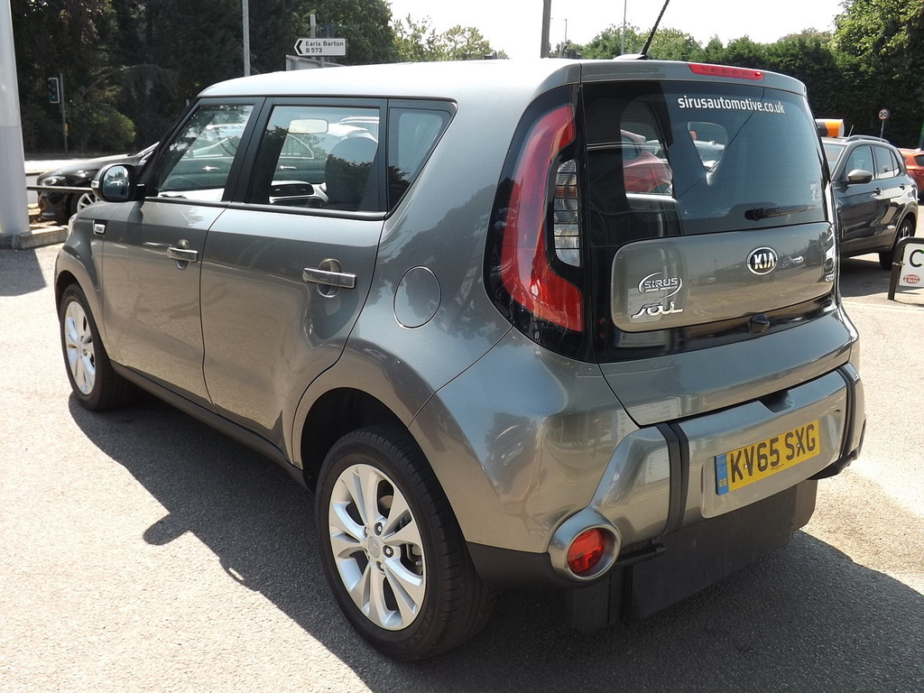 Kia Soul Crdi Connect Plus Silver #3