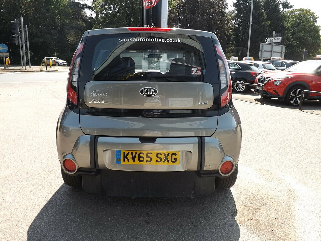 Kia Soul Crdi Connect Plus Silver #2
