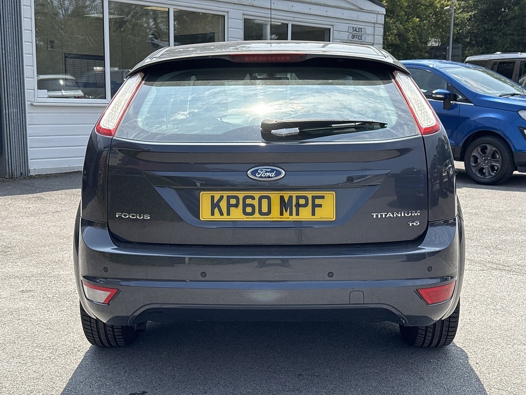 Ford Focus Hatchback 1.6 Zetec 201010 Black #19