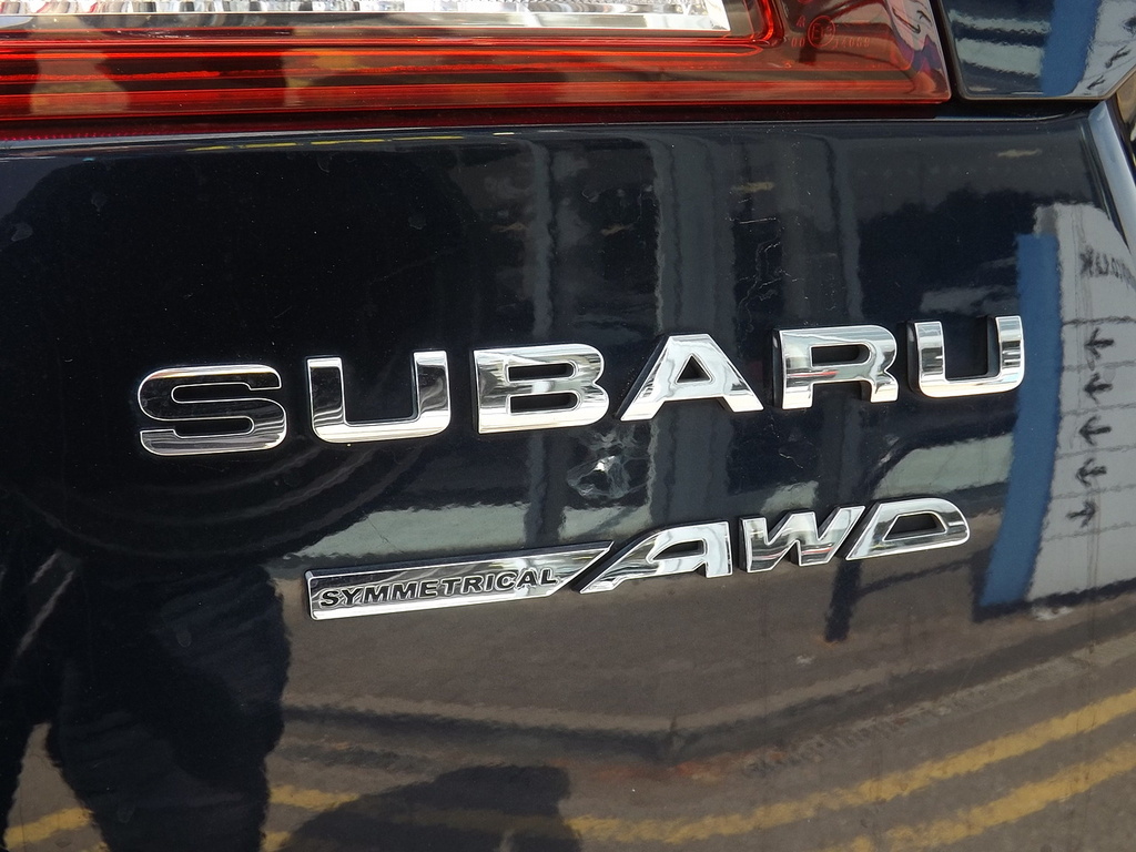 Subaru Outback I Se Premium Green #7