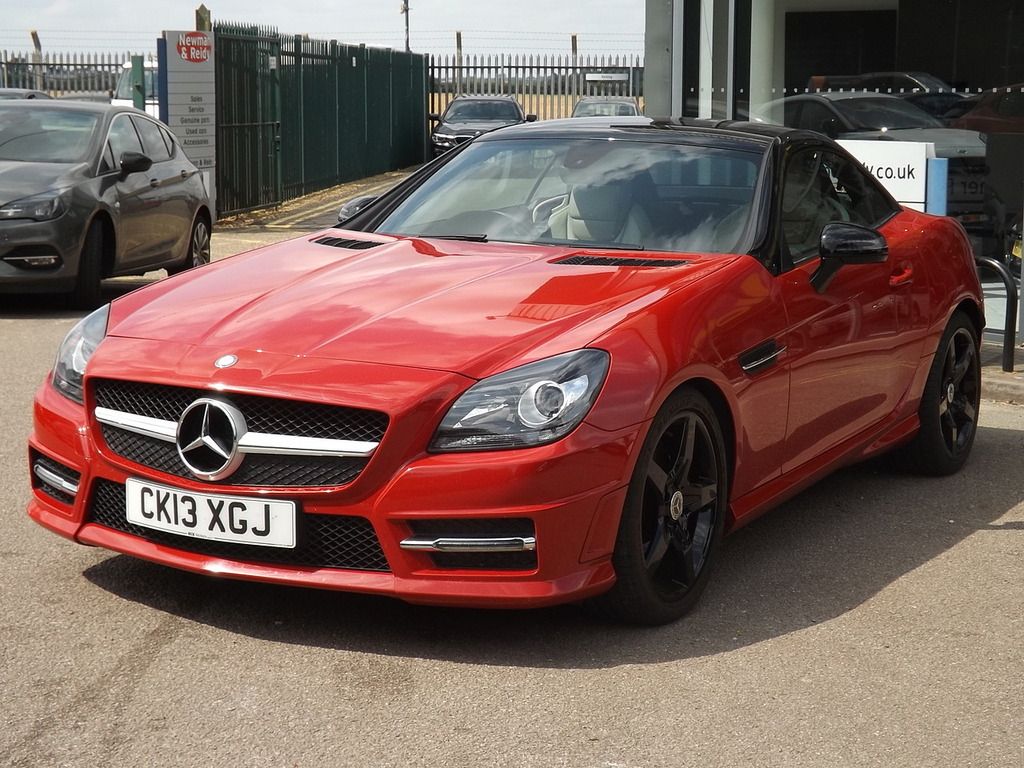 Mercedes-Benz SLK Slk250 Cdi Amg Sport Red #2