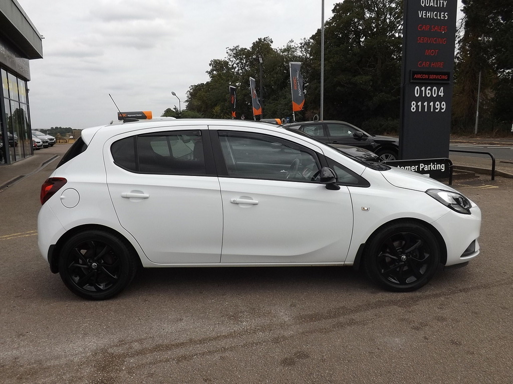 Vauxhall Corsa I Ecotec Griffin White #4