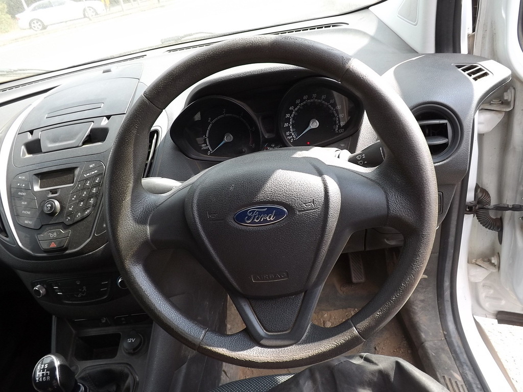 Ford Transit Courier Tdci White #6