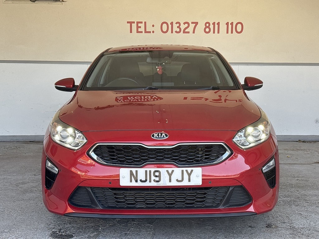 Kia Ceed T-gdi 3 Red #2