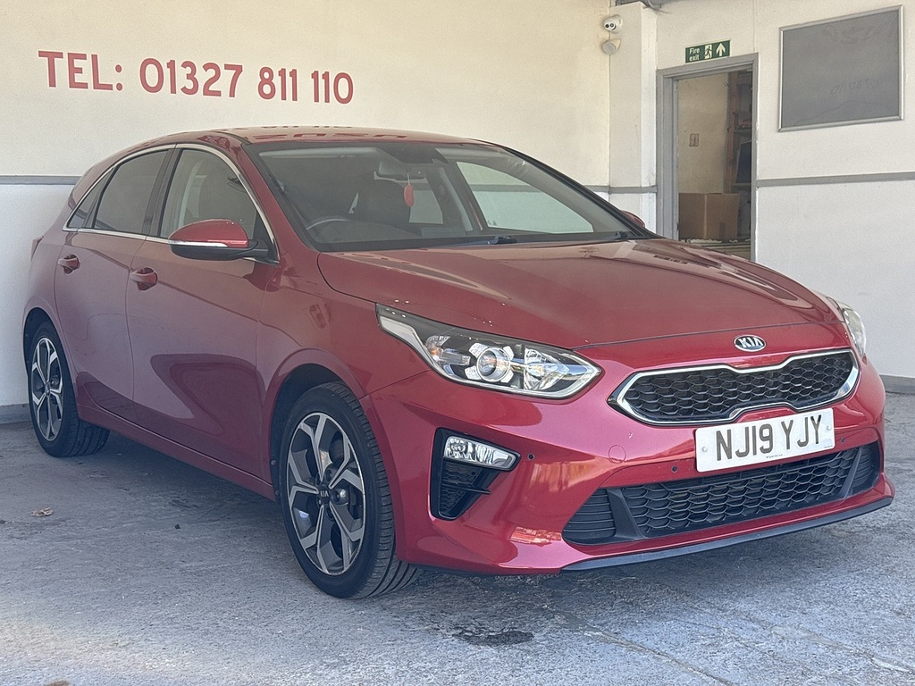 Kia Ceed T-gdi 3 Red #3