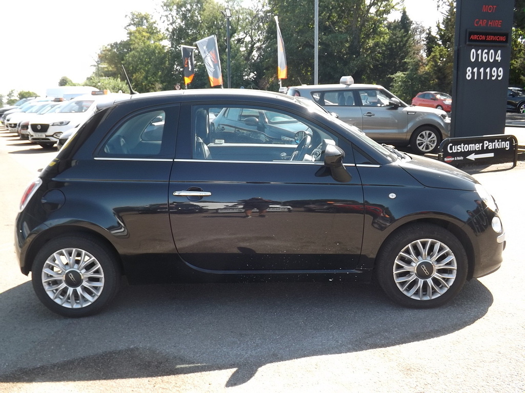 Fiat 500 Lounge Black #4