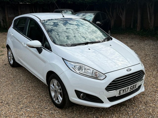 Ford Fiesta 1.25 Zetec Hatchback Euro 6 82 White