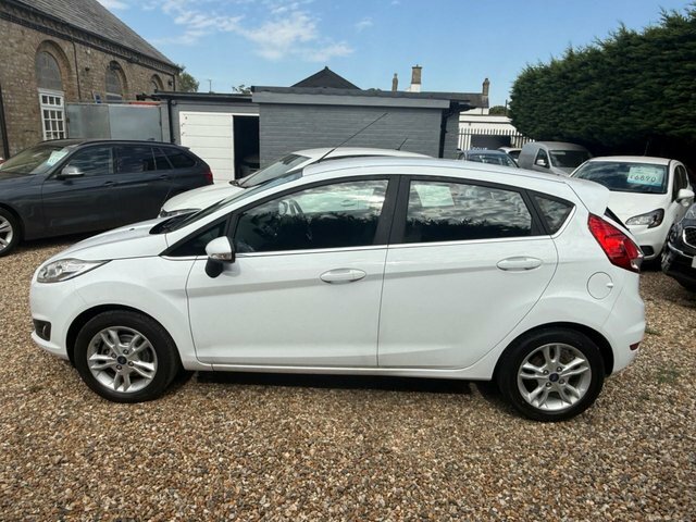 Ford Fiesta 1.25 Zetec Hatchback Euro 6 82 White #5