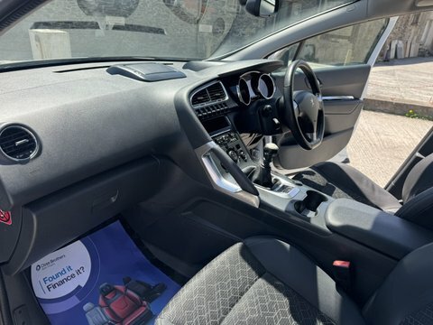 Peugeot 3008 Blue Hdi S White #4