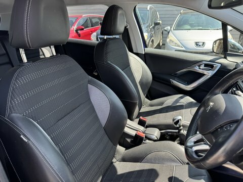 Peugeot e-2008 E-hdi Allure Fap Blue #3