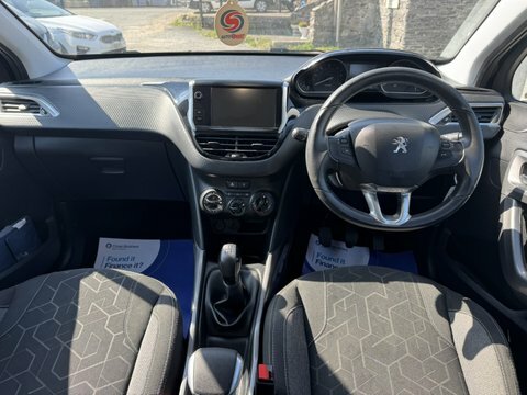 Peugeot 2008 Blue Hdi Active Black #2