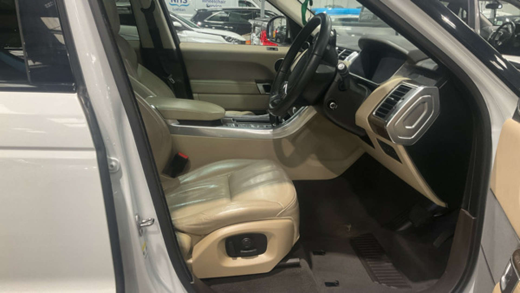 Land Rover Range Rover Sport Sd V6 Hse Suv 4Wd Euro 6 Ss White #2