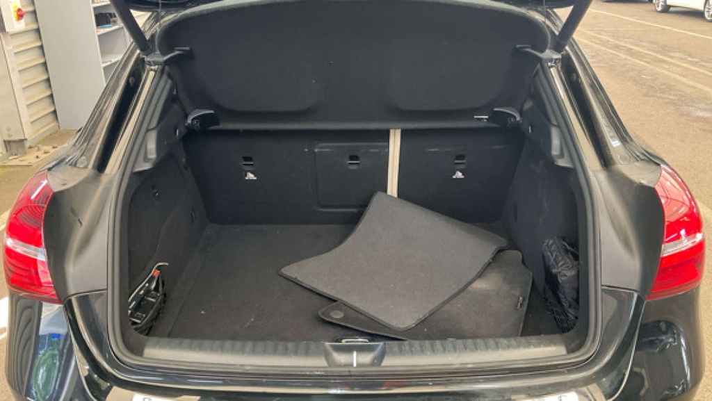 Mercedes-Benz GLA Class 1.6 Gla180 Gpf Urban Edition Suv 7G-dct Black #12