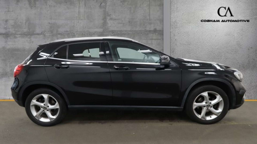 Mercedes-Benz GLA Class 1.6 Gla180 Gpf Urban Edition Suv 7G-dct Black #7