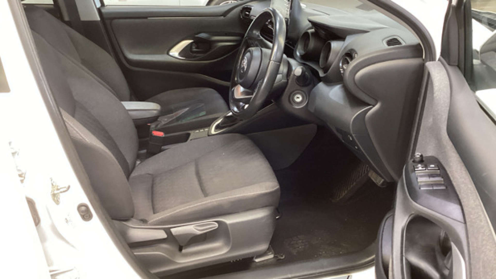 Toyota Yaris  Black #12