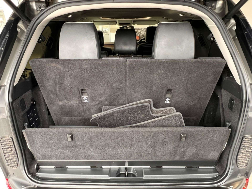 Land Rover Discovery Silver #49