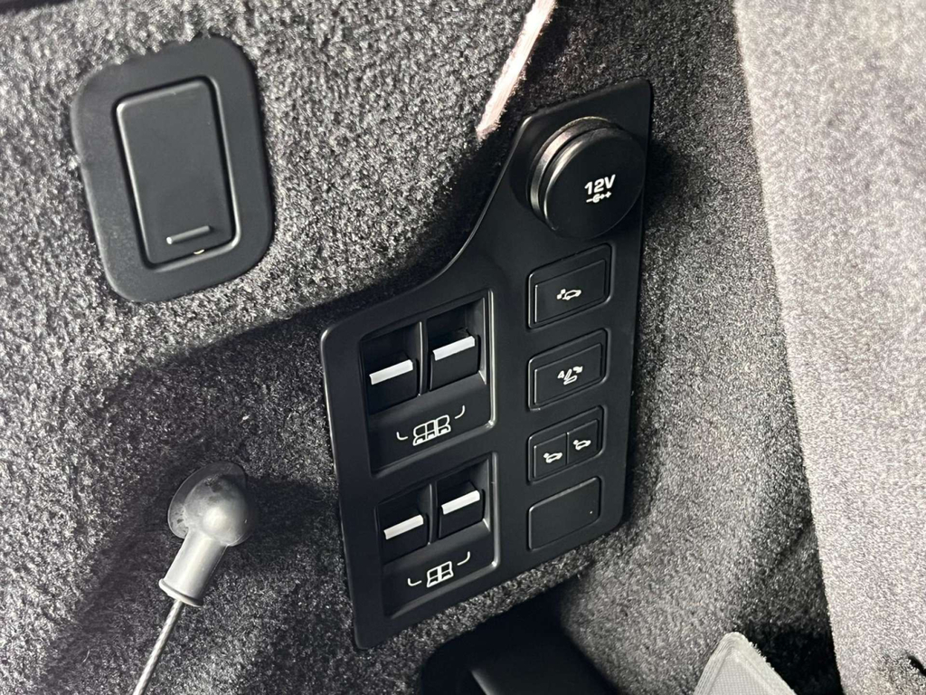 Land Rover Discovery Silver #43