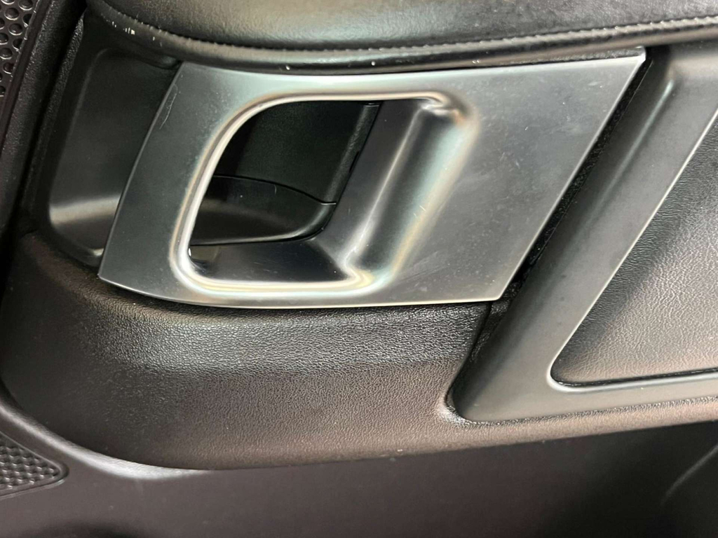 Land Rover Discovery Silver #30
