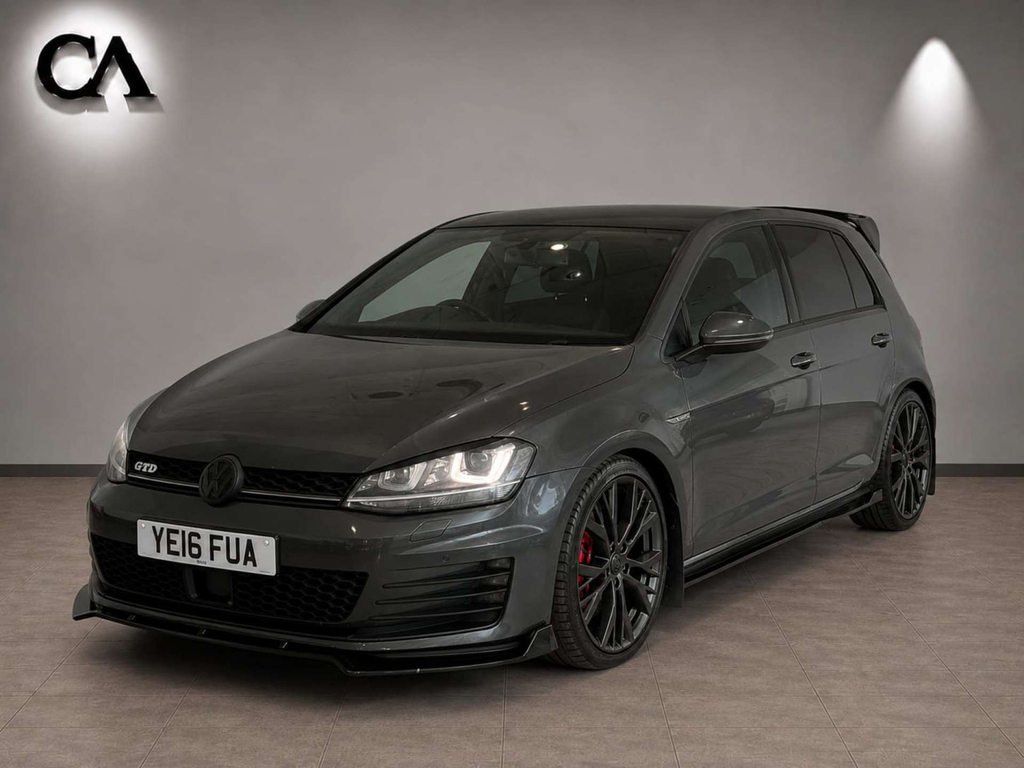Volkswagen Golf 2L Gti White #4