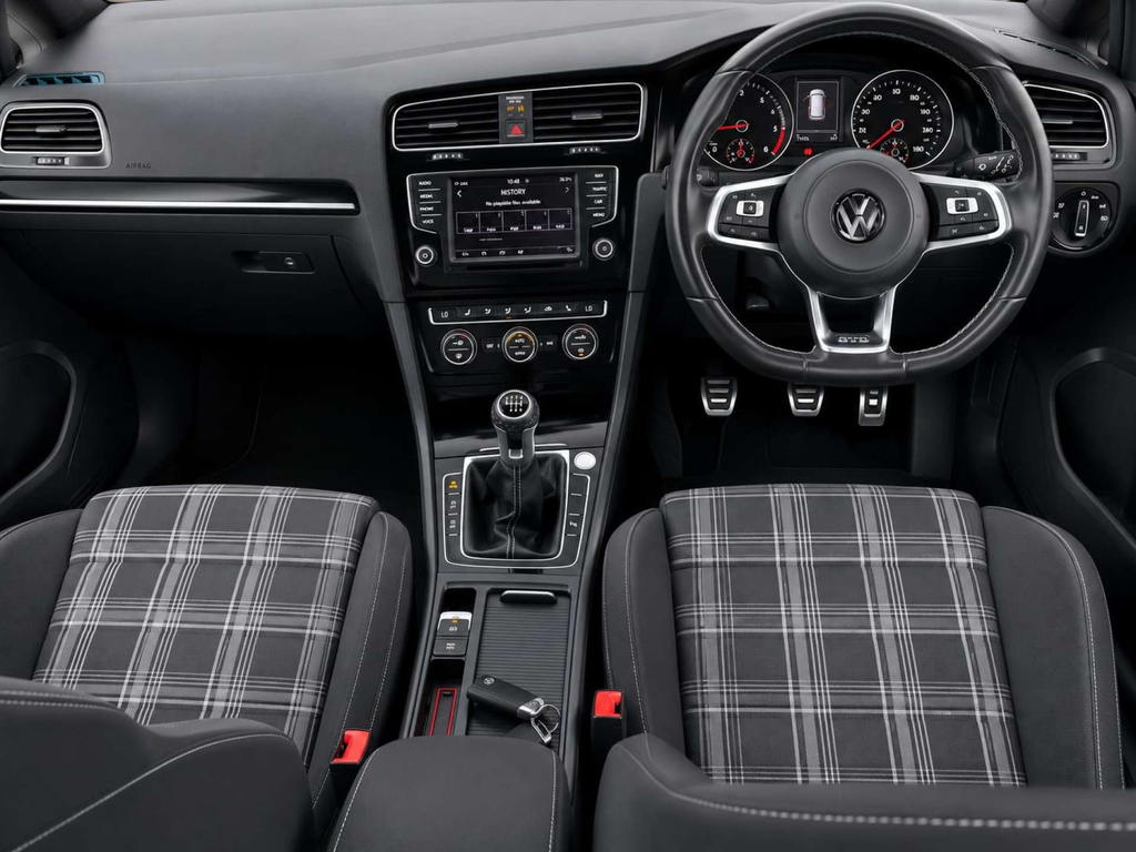 Volkswagen Golf 2L Gti White #23