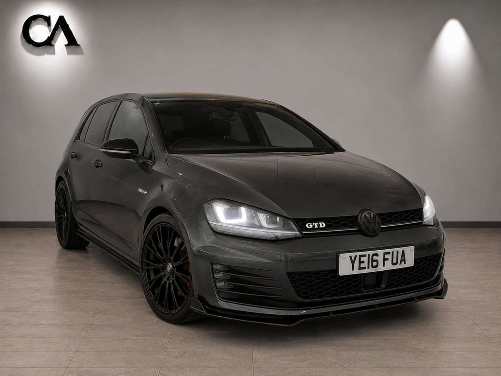 Volkswagen Golf 2L Gti White #13
