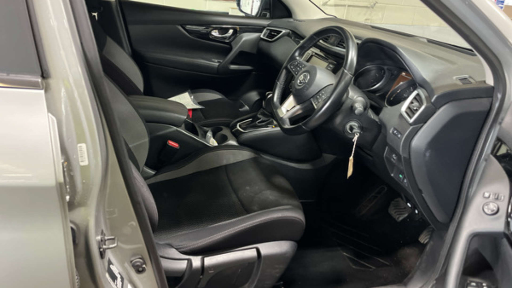 Nissan Qashqai Acenta Premium Suv Dct Euro 6 Ss KT69ZZB #2