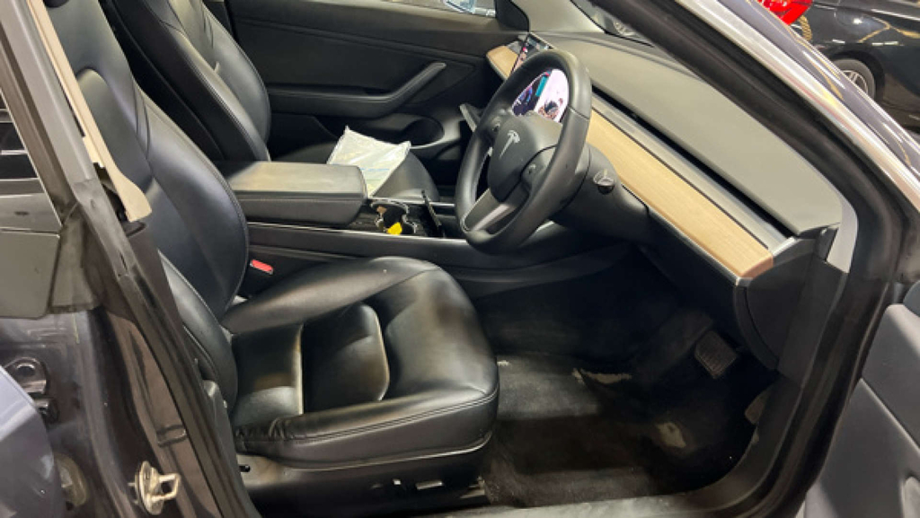 Tesla Model 3 Standard Range Plus Saloon Rwd  #2