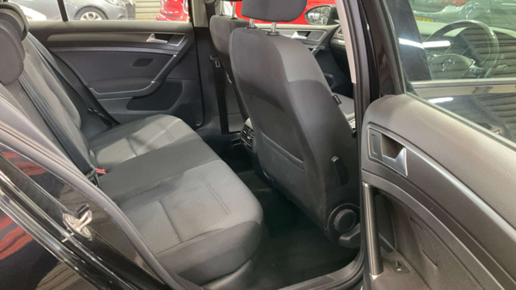 Volkswagen e-Golf 35.8Kwh Hatchback #5