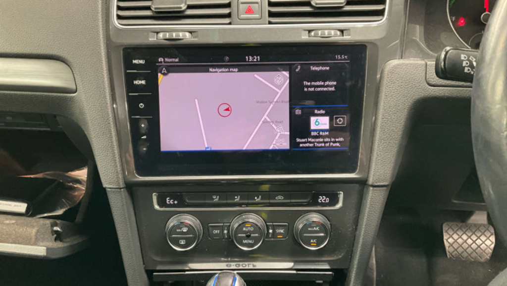 Volkswagen e-Golf 35.8Kwh Hatchback #4