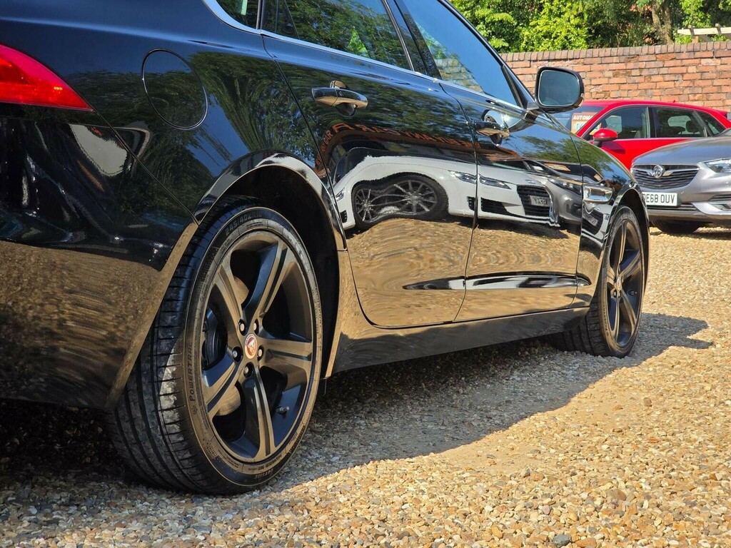 Jaguar XF 2.0D Portfolio Euro 6 Ss Black #6