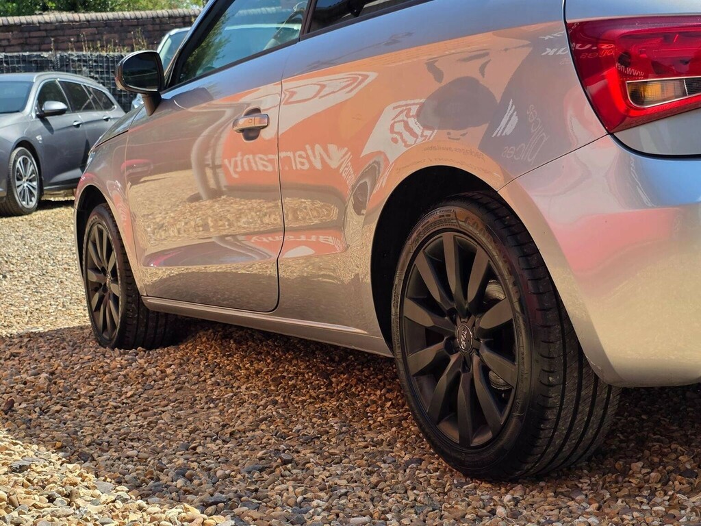 Audi A1 1.6 Tdi Se 15 Alloys Inc, Dab Radio, Air Cond  #11