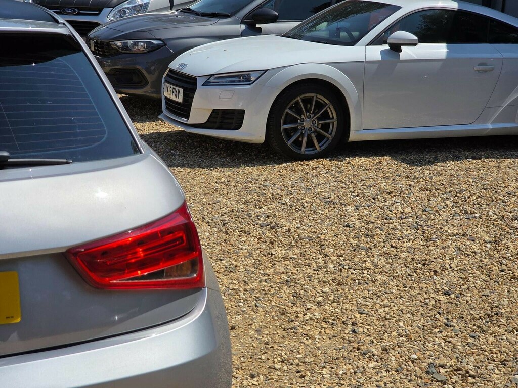 Audi A1 1.6 Tdi Se 15 Alloys Inc, Dab Radio, Air Cond  #8