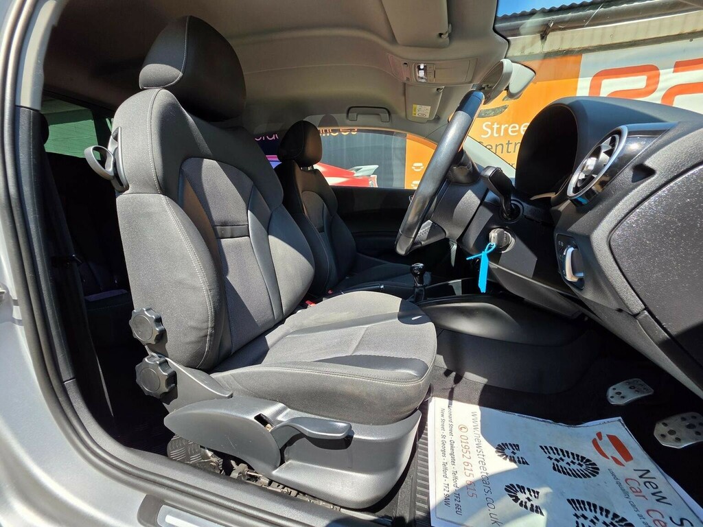 Audi A1 1.6 Tdi Se 15 Alloys Inc, Dab Radio, Air Cond  #25