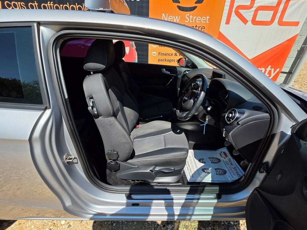 Audi A1 1.6 Tdi Se 15 Alloys Inc, Dab Radio, Air Cond  #28