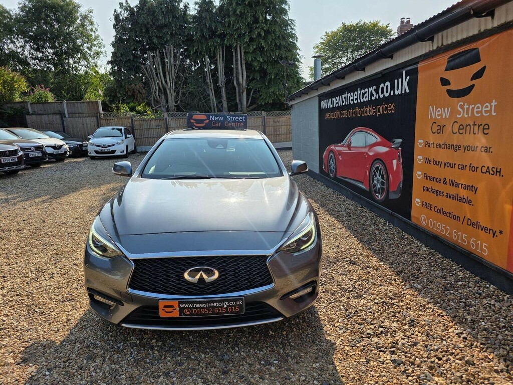 Infiniti Q30 Hatchback 1.5D Premium Euro 6 Ss 201868 Grey #3