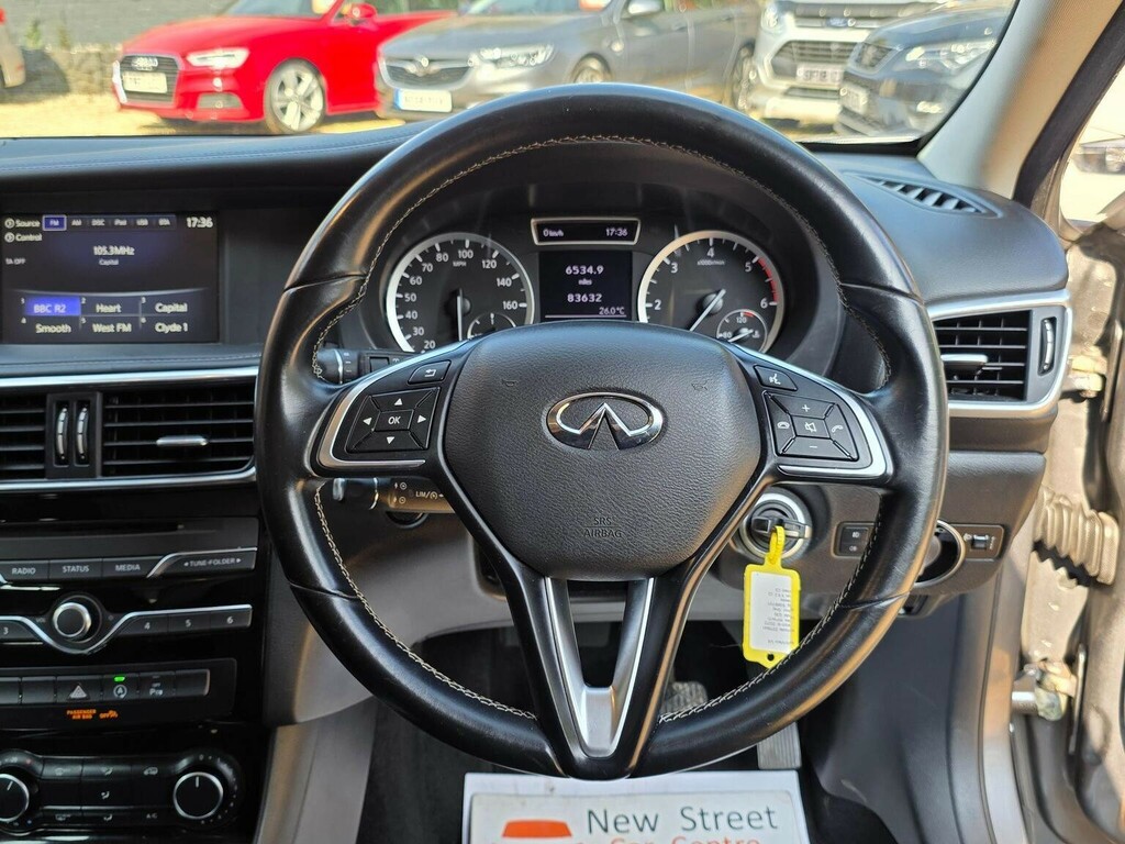 Infiniti Q30 Hatchback 1.5D Premium Euro 6 Ss 201868 Grey #4