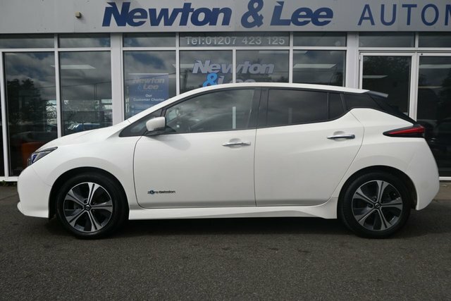 Nissan Leaf 40Kwh N-connecta Hatchback 150 BG20YPO White #4
