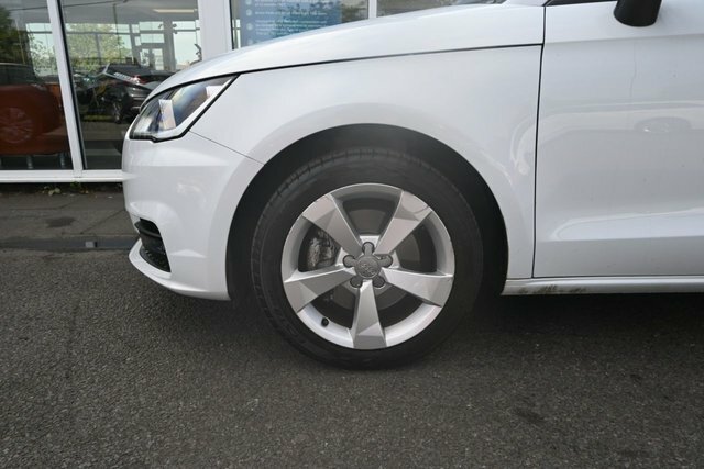 Audi A1 Hatchback 1.4 Tfsi Cod Black Edition S Tronic Euro Grey #5