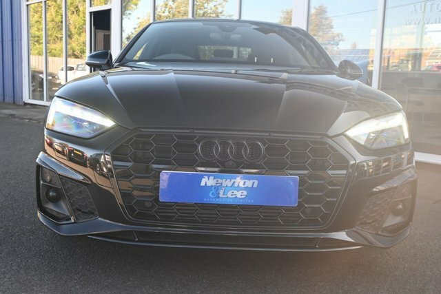 Audi A5 2.0 Tfsi 40 Edition 1 Sportback S Troni YH21NNF Black #2