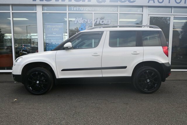 Skoda Yeti 2.0 Tdi Elegance Suv Dsg 4Wd Euro 5 14 White #5