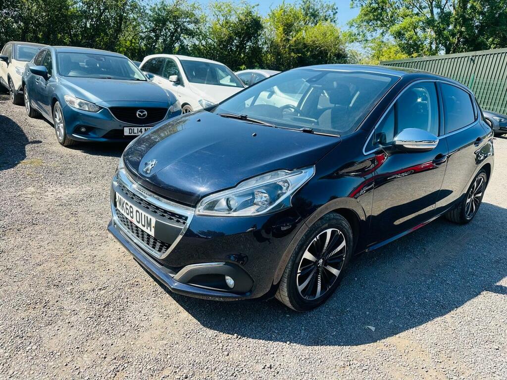 Peugeot 208 Hatchback 1.2 Puretech Allure Premium Euro 6 Ss MK68OUM Blue #3