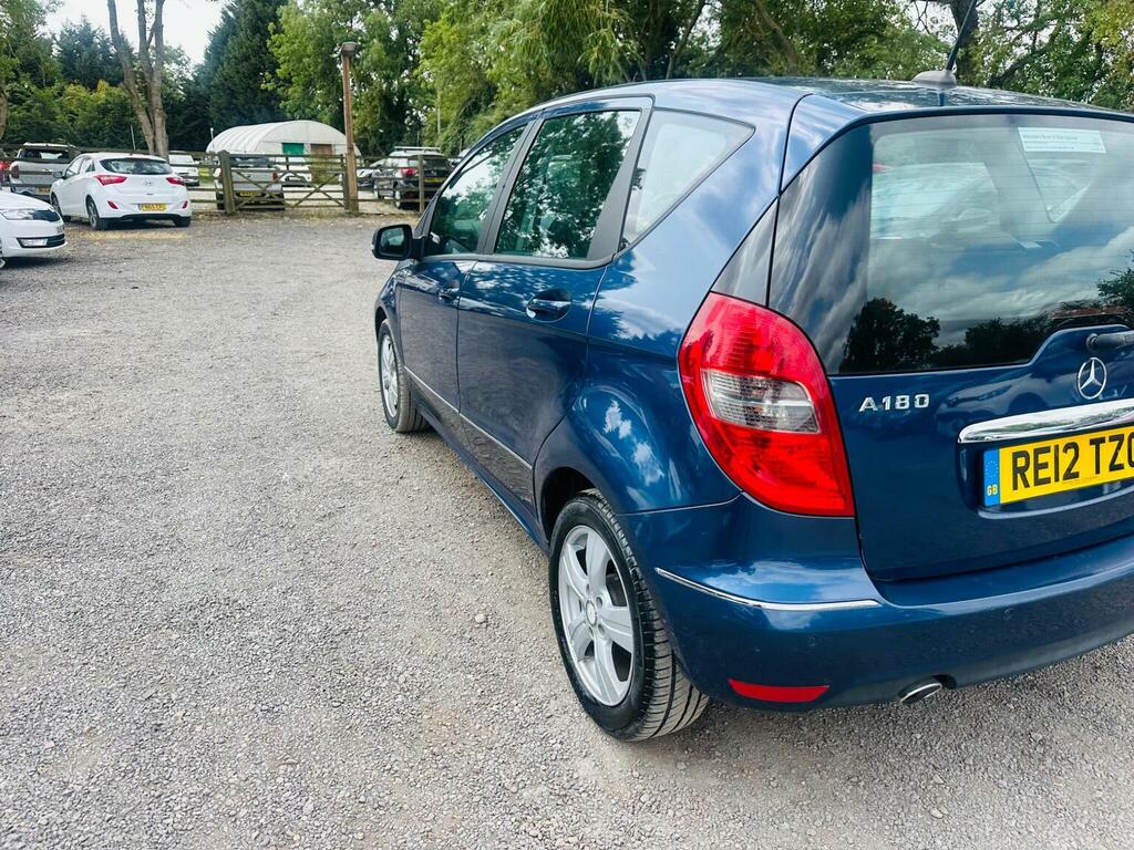 Mercedes-Benz A Class Hatchback 2.0 A180 Cdi Avantgarde Se Cvt 2012 RE12TZO Blue #4