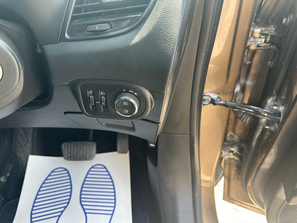 Vauxhall Zafira Tourer Tourer 7 Seats Black #23
