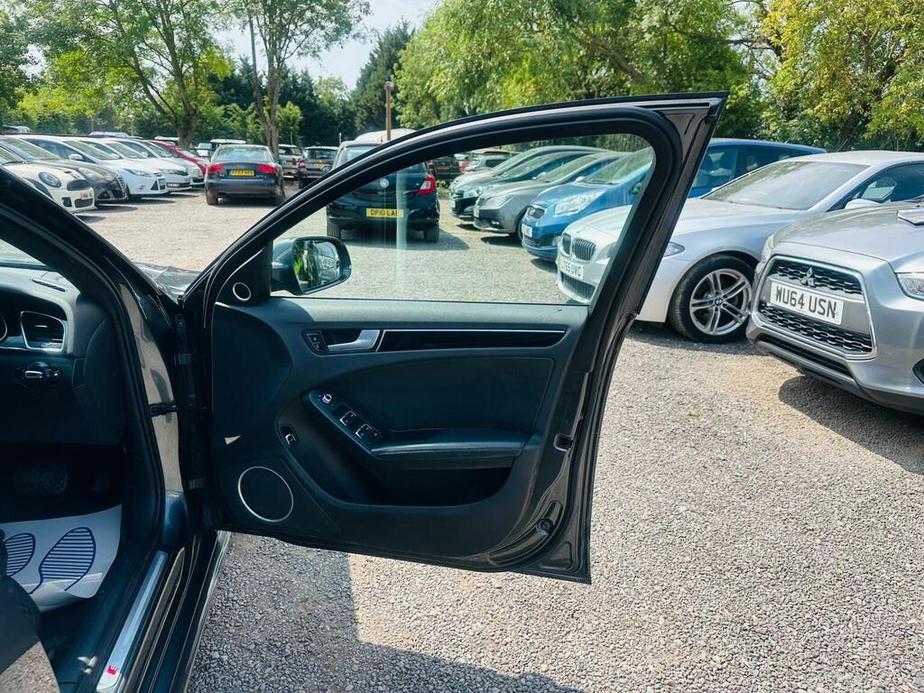 Audi A4 2.0 Tdi Quattro S Line 5 Seat Family Sports Black #32