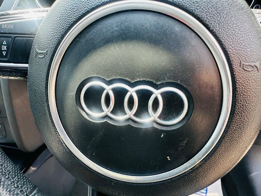 Audi A4 2.0 Tdi Quattro S Line 5 Seat Family Sports Black #40