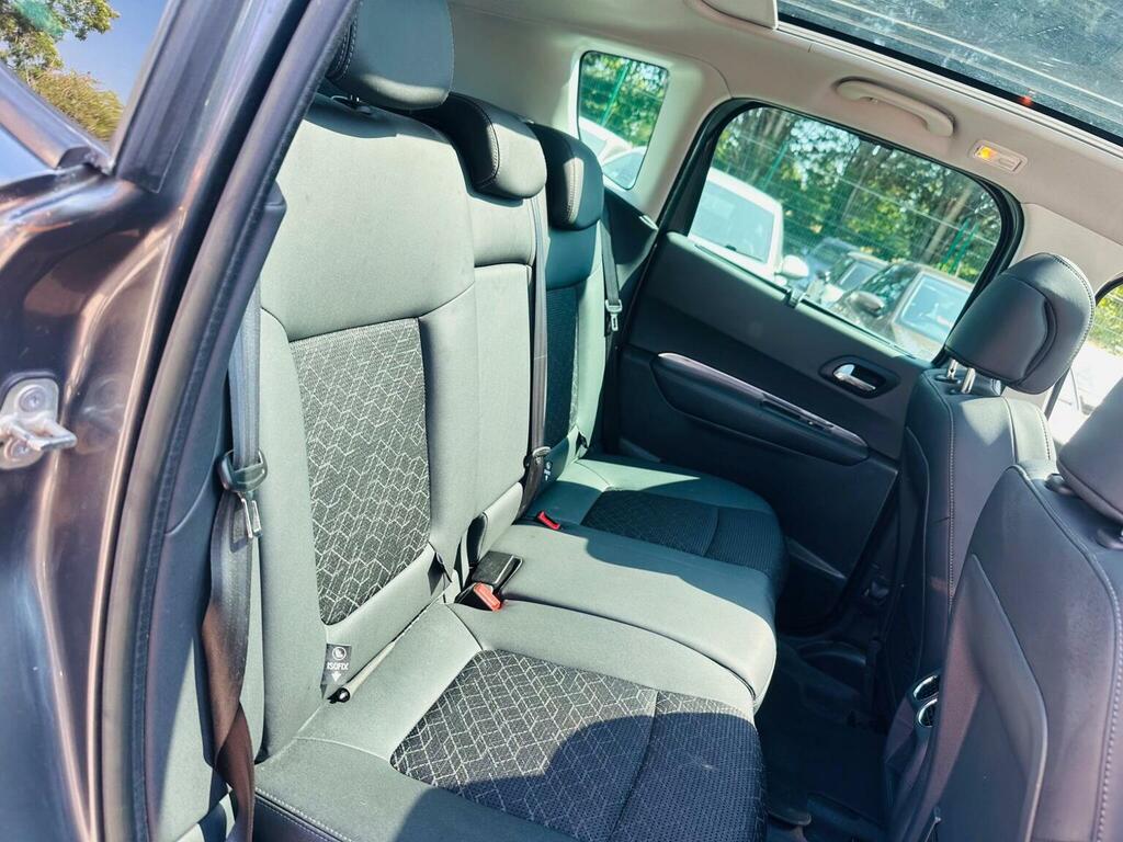 Peugeot 3008 1.6L Active Silver #23