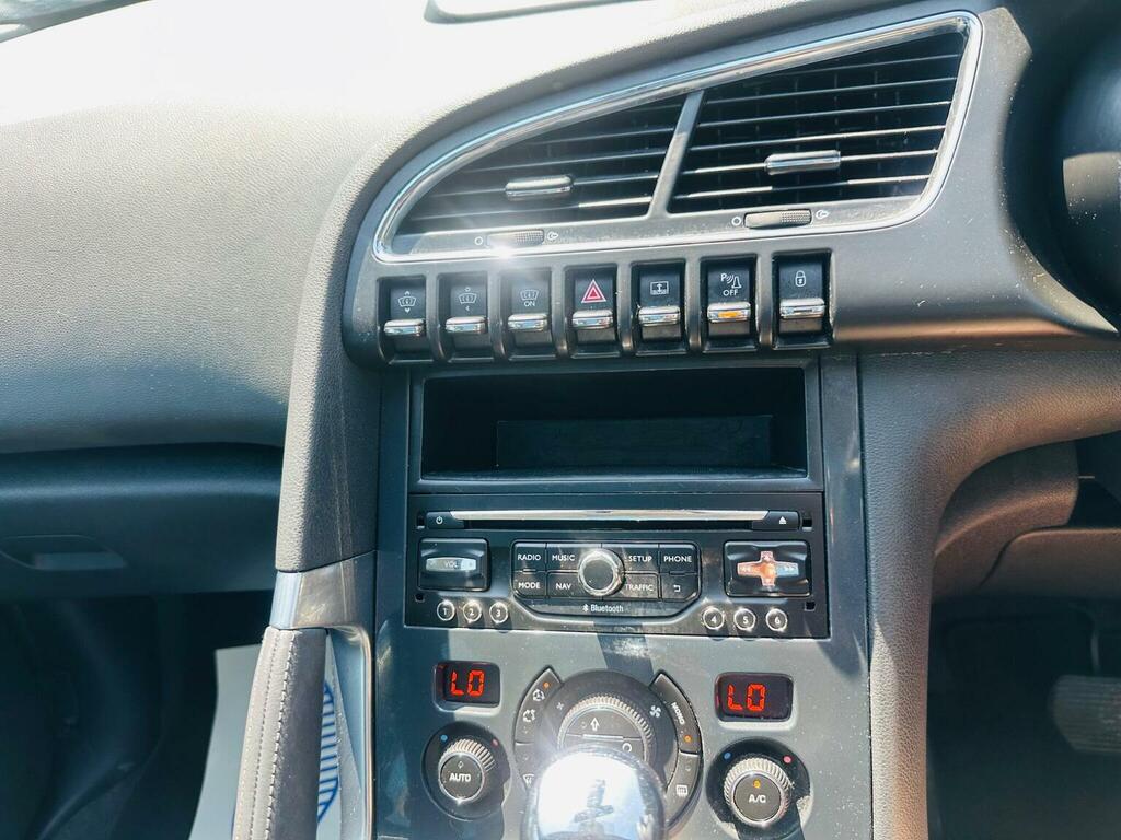 Peugeot 3008 1.6L Active Silver #47
