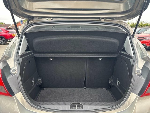 Vauxhall Corsa Hatchback Silver #20