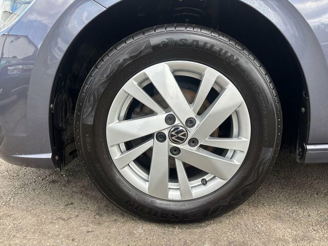 Volkswagen Polo 1.0 Tsi Style Hatchback White #9